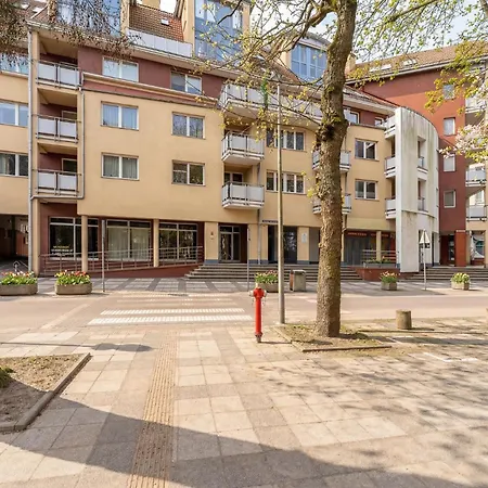 Port - Obroncow Westerplatte By Solarento