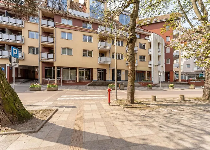 Port - Obroncow Westerplatte By Solarento